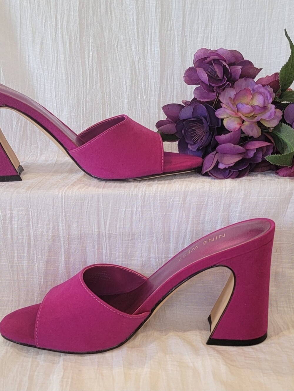 Nine West UNAH 2 Dark Pink Suede-Look Cutout Heel Mules Size 6 NWT